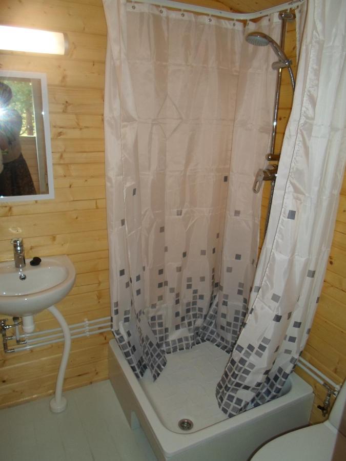 Tihase Puhkemajake Pärnu Exteriör bild